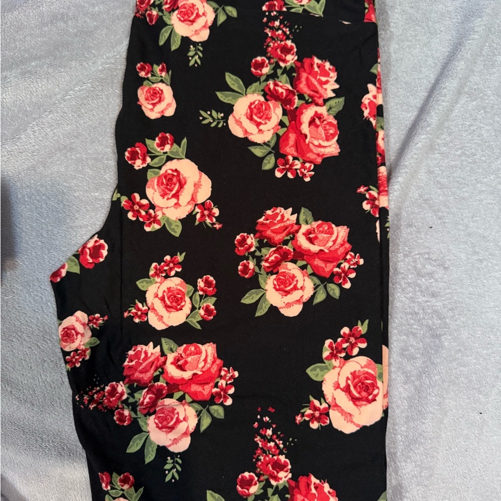 Lularoe Floral Black Leggings
